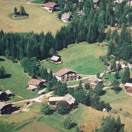 Haus Bergblick Apartamento Bad Kleinkirchheim Exterior foto