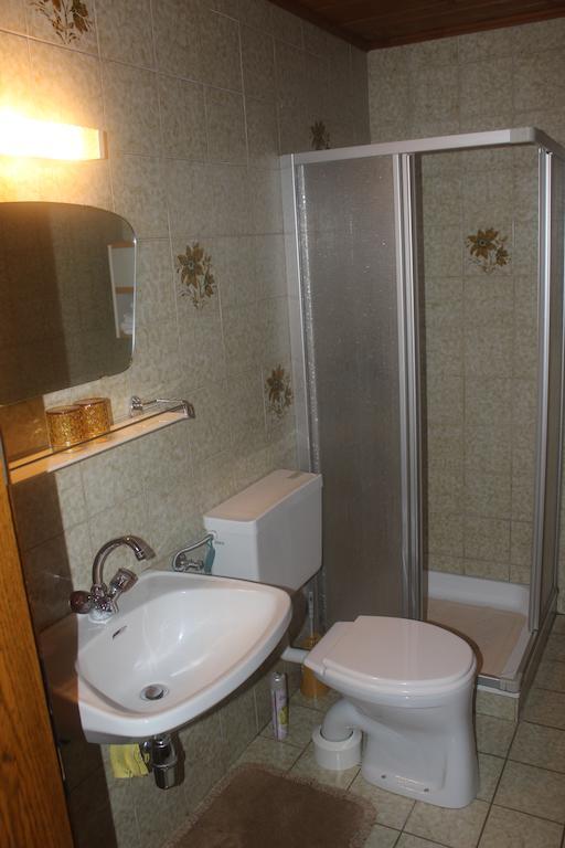 Haus Bergblick Apartamento Bad Kleinkirchheim Quarto foto