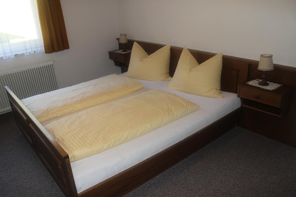 Haus Bergblick Apartamento Bad Kleinkirchheim Quarto foto